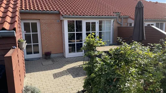 Andelsboliger til salg i Hasselager - billede 1